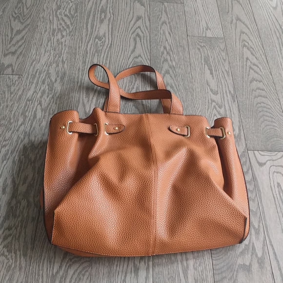 Faux leather bag by Kenneth Cole reaction 🍀 - Picture 2 of 8